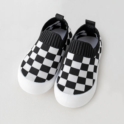 Easy slip-on checkered knit baby walking shoes for toddlers
